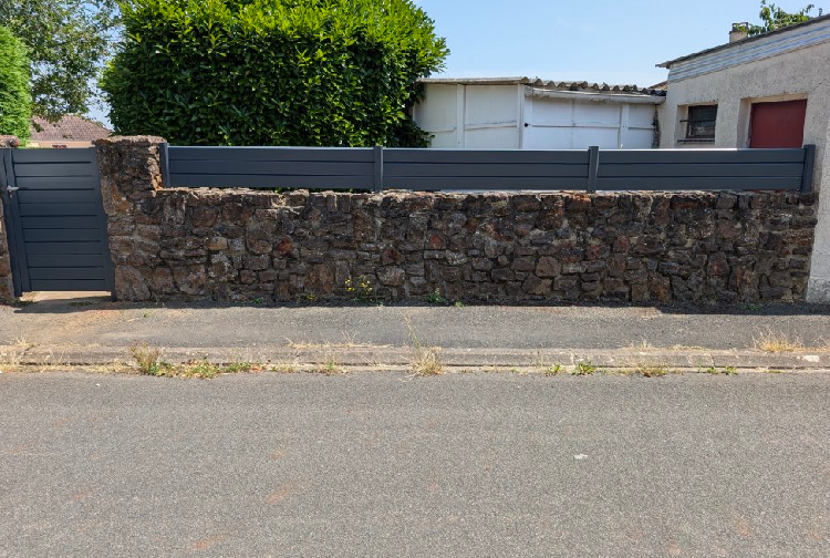 Carrelage mural posé avec soin par MP Carrelage